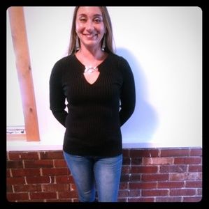 Knit sweater three-quarter length sleeve